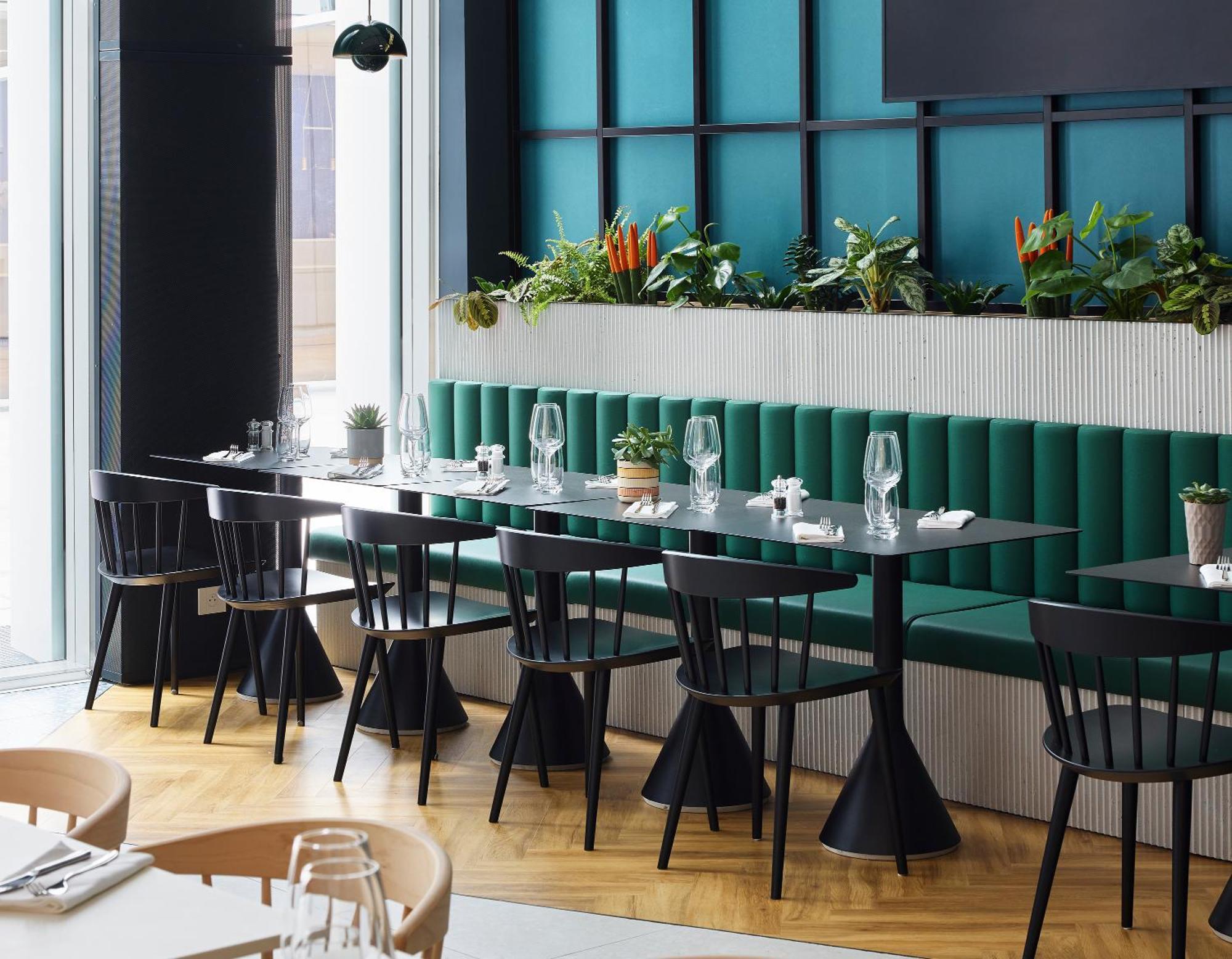 H4 Hotel Wyndham Paris Pleyel Resort Сен Дени Екстериор снимка