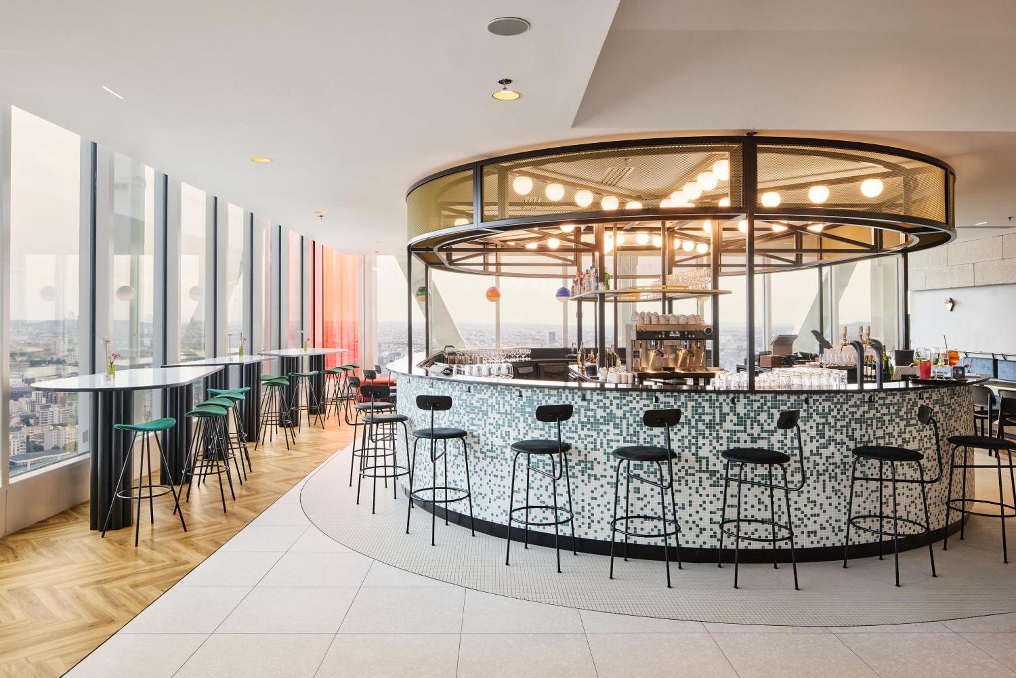 H4 Hotel Wyndham Paris Pleyel Resort Сен Дени Екстериор снимка