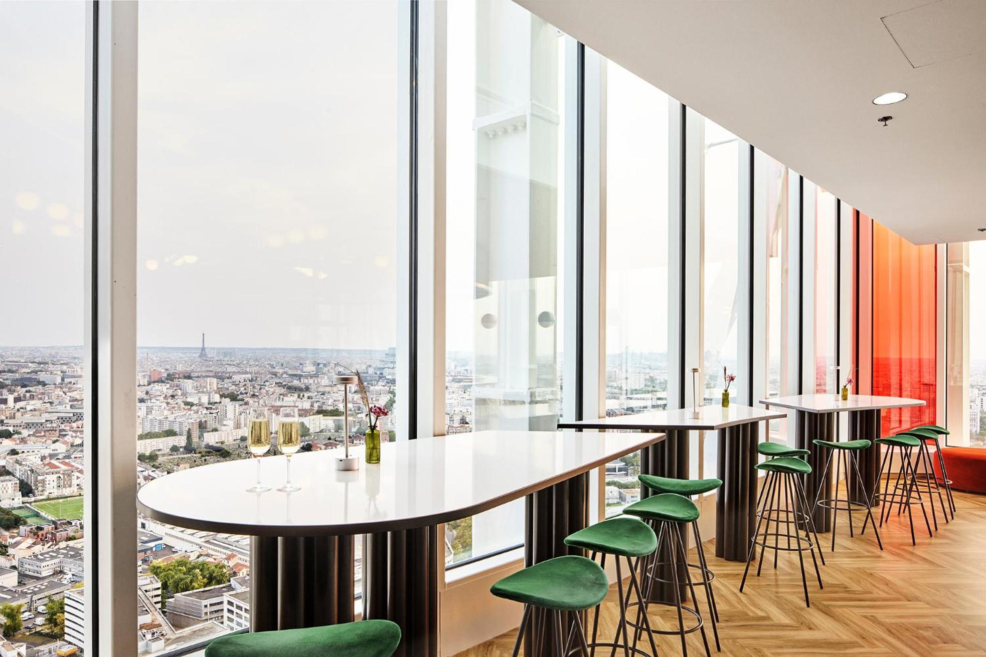 H4 Hotel Wyndham Paris Pleyel Resort Сен Дени Екстериор снимка