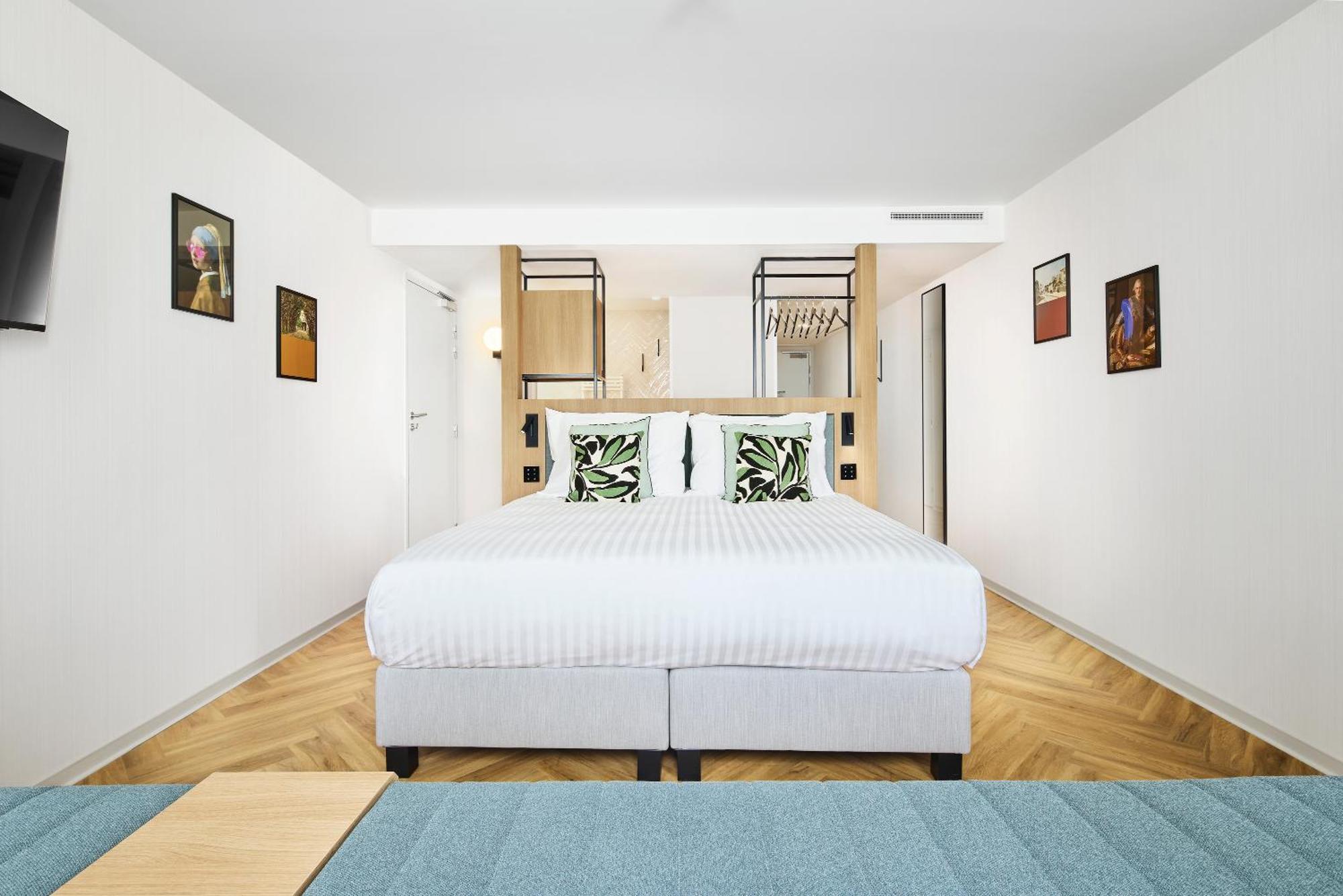 H4 Hotel Wyndham Paris Pleyel Resort Сен Дени Екстериор снимка